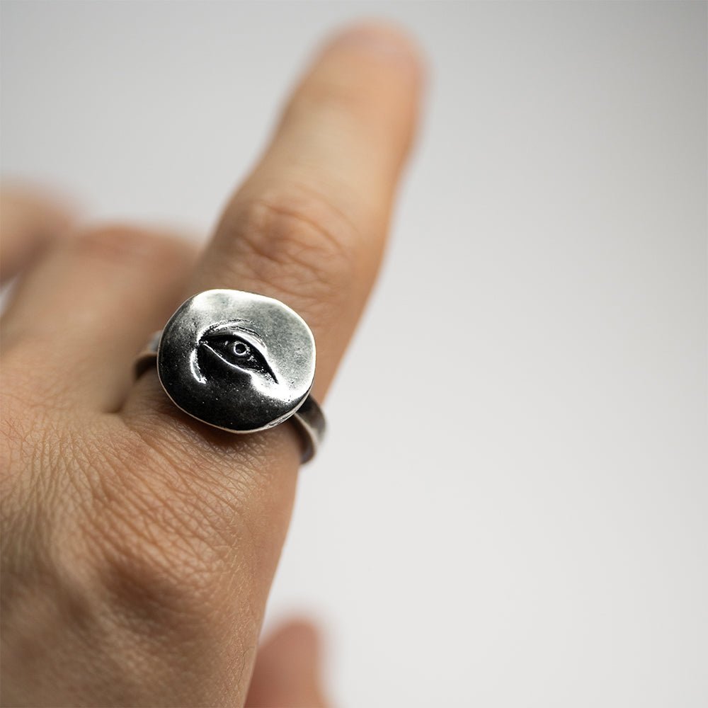OCULUS RING - Macabre Gadgets Store