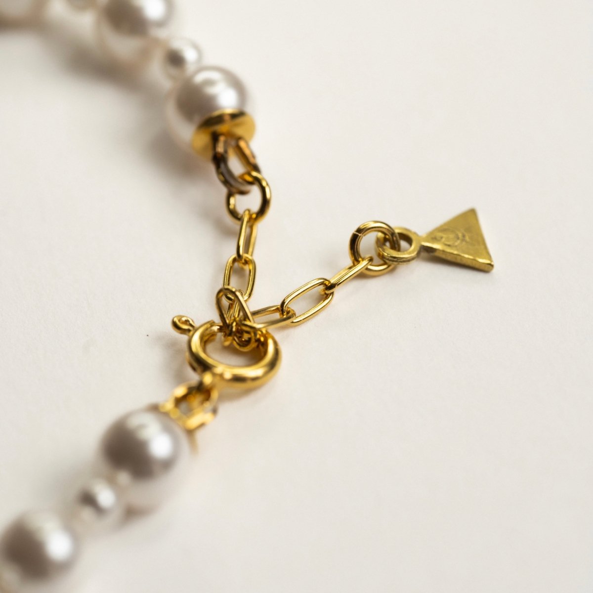 Aegean Pearl choker - Macabre Gadgets
