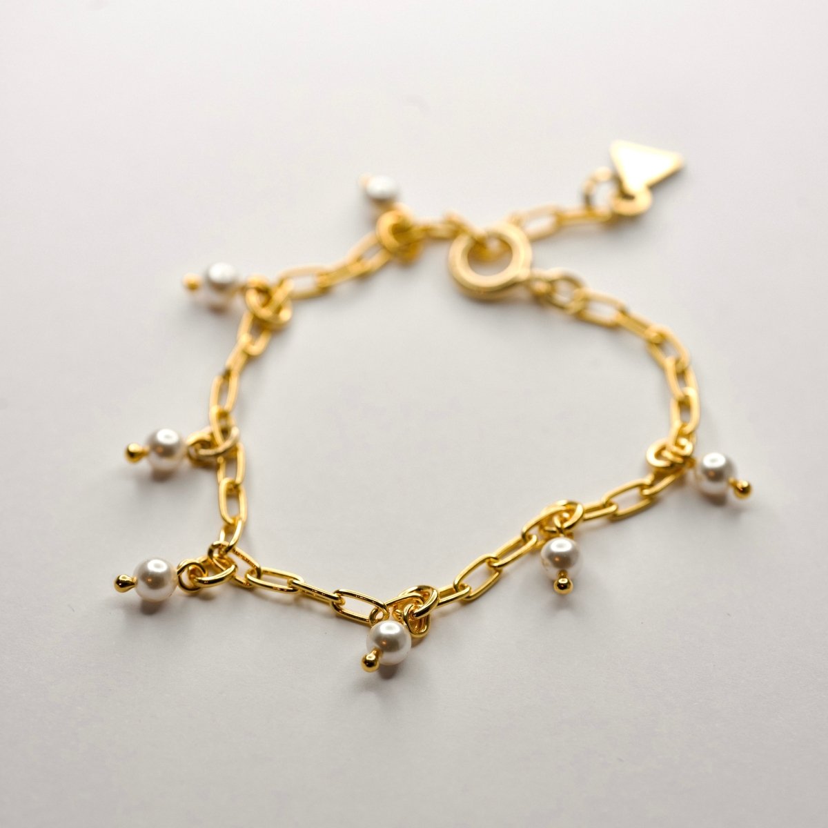 Ancient pearl bracelet - Macabre Gadgets