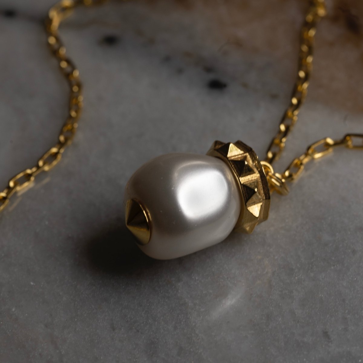 Baroque Pearl pendant - Macabre Gadgets