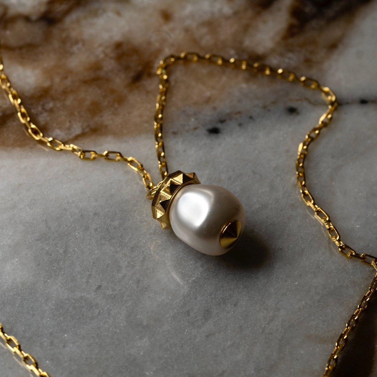 Baroque Pearl pendant - Macabre Gadgets