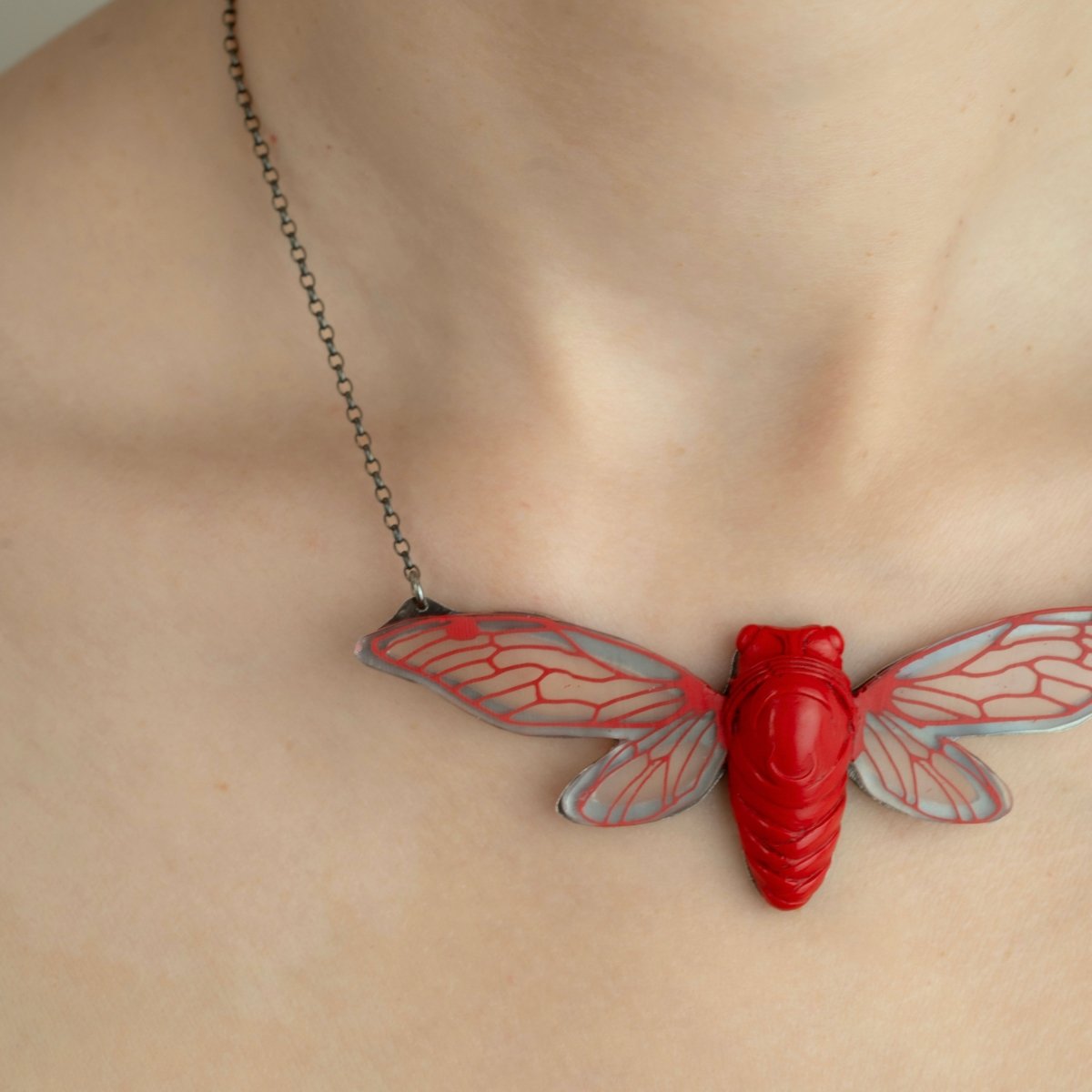 Cicada necklace - Macabre Gadgets