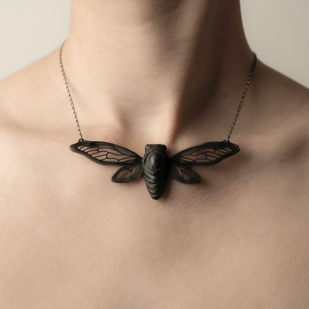 Cicada necklace - Macabre Gadgets