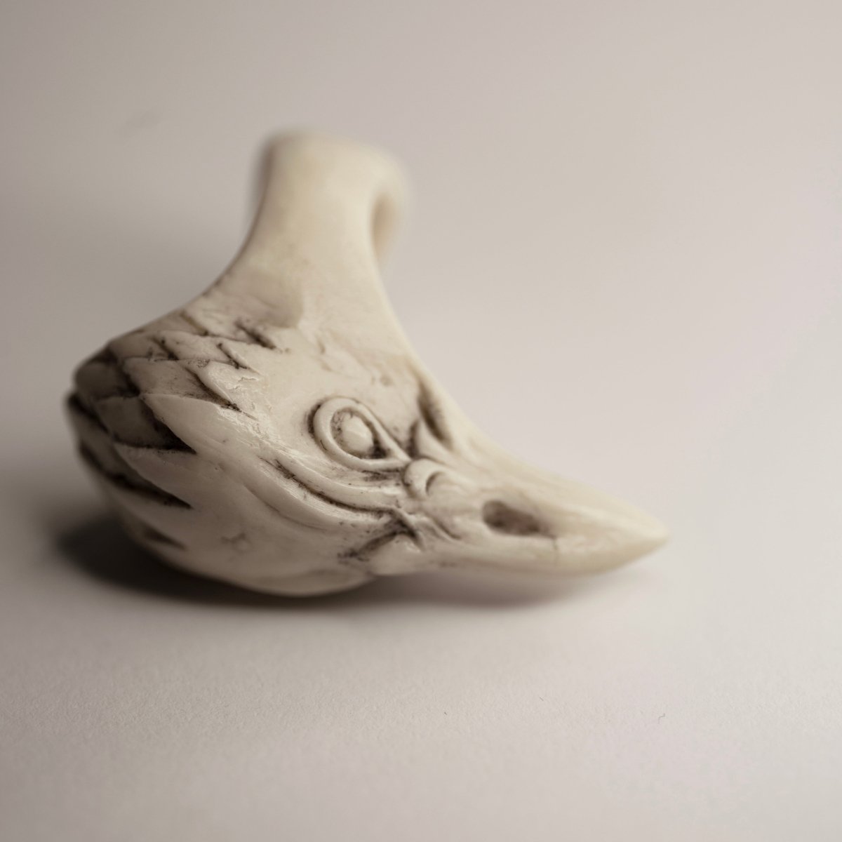 CORAX RING - Macabre Gadgets