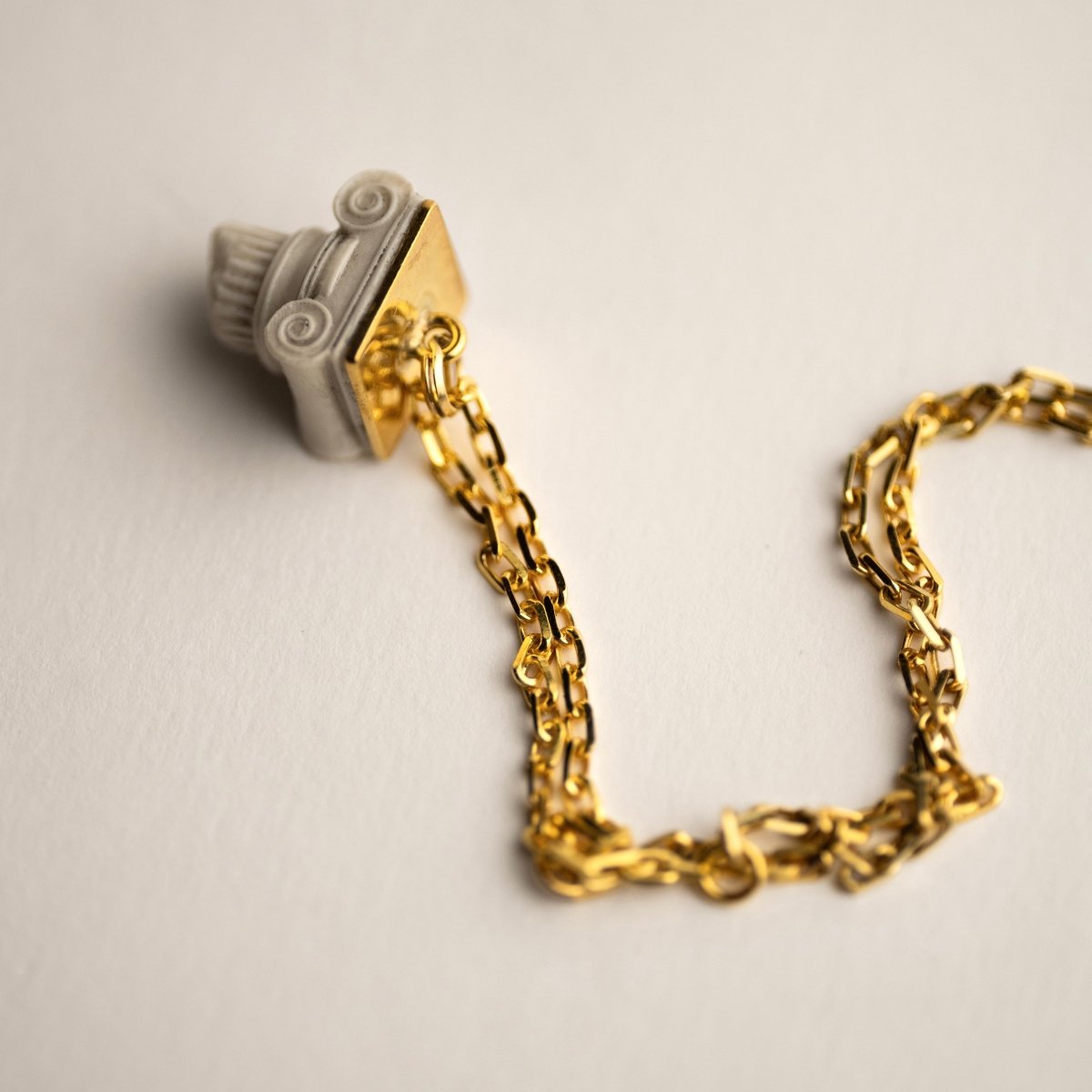 Ionic pendant - Macabre Gadgets