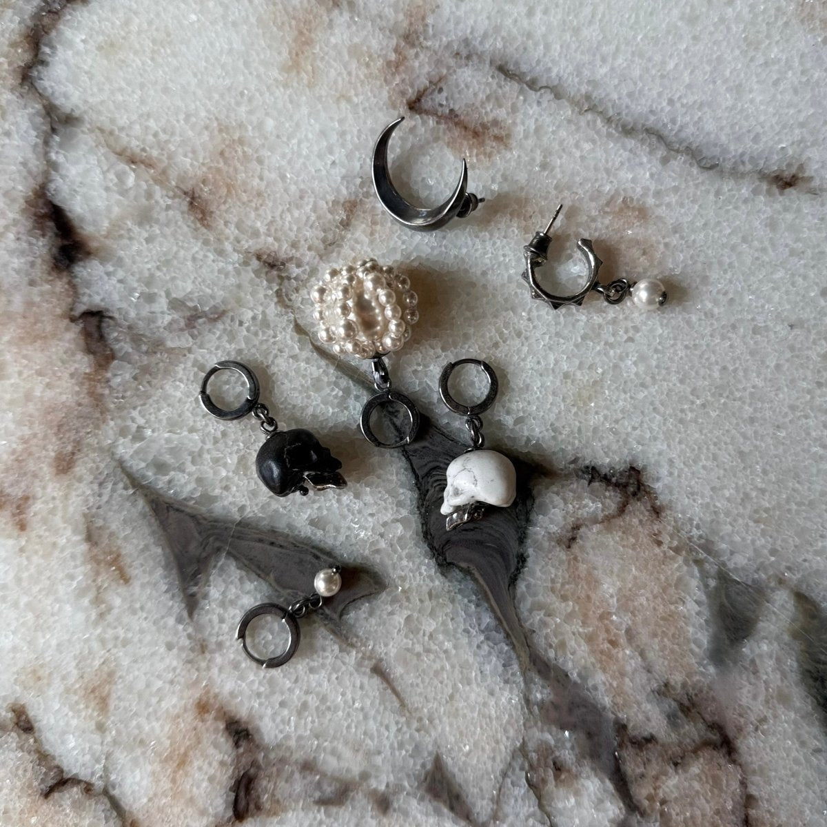 Luna earring - Macabre Gadgets