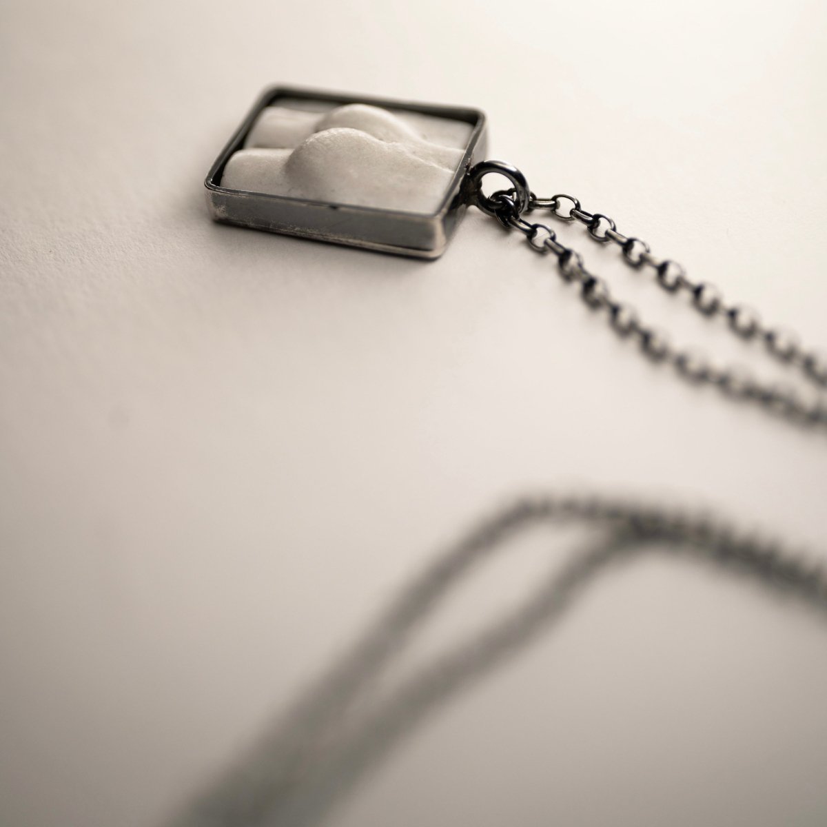 Marble Fragment pendant - Macabre Gadgets