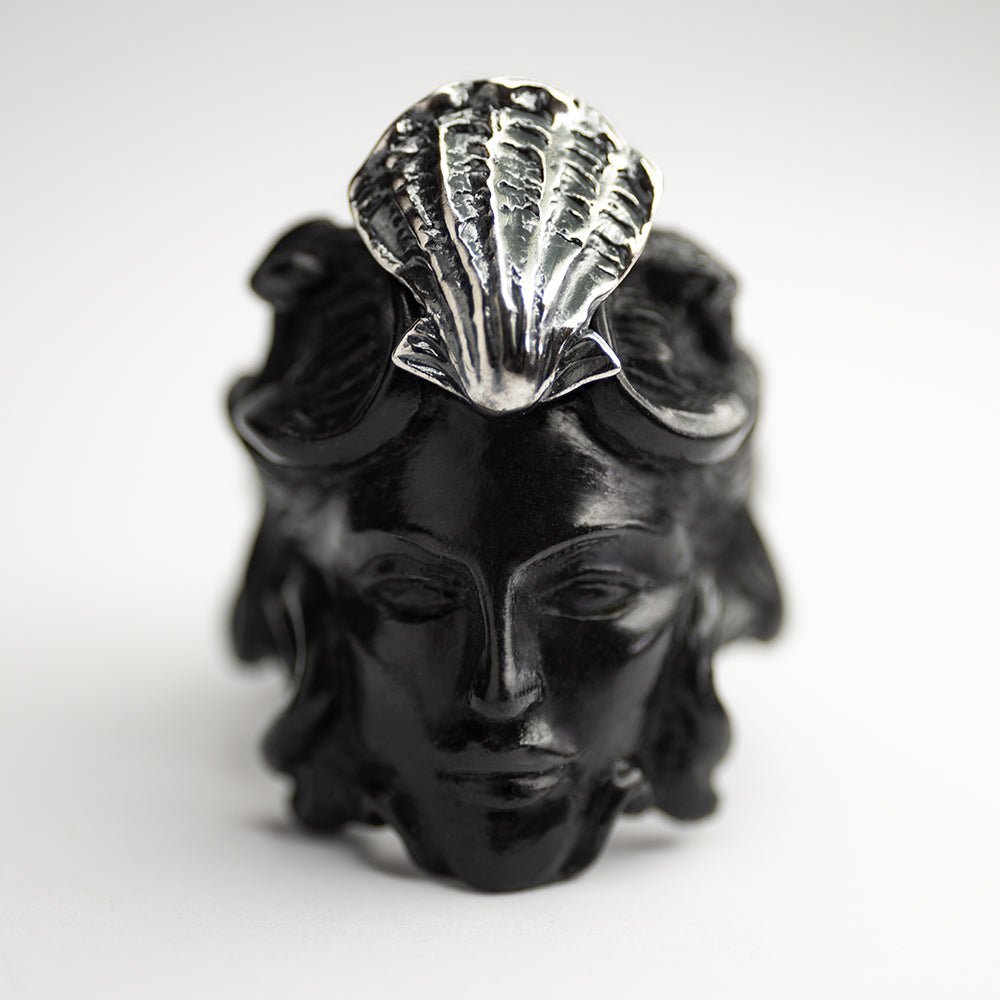 Medusa ring - Macabre Gadgets