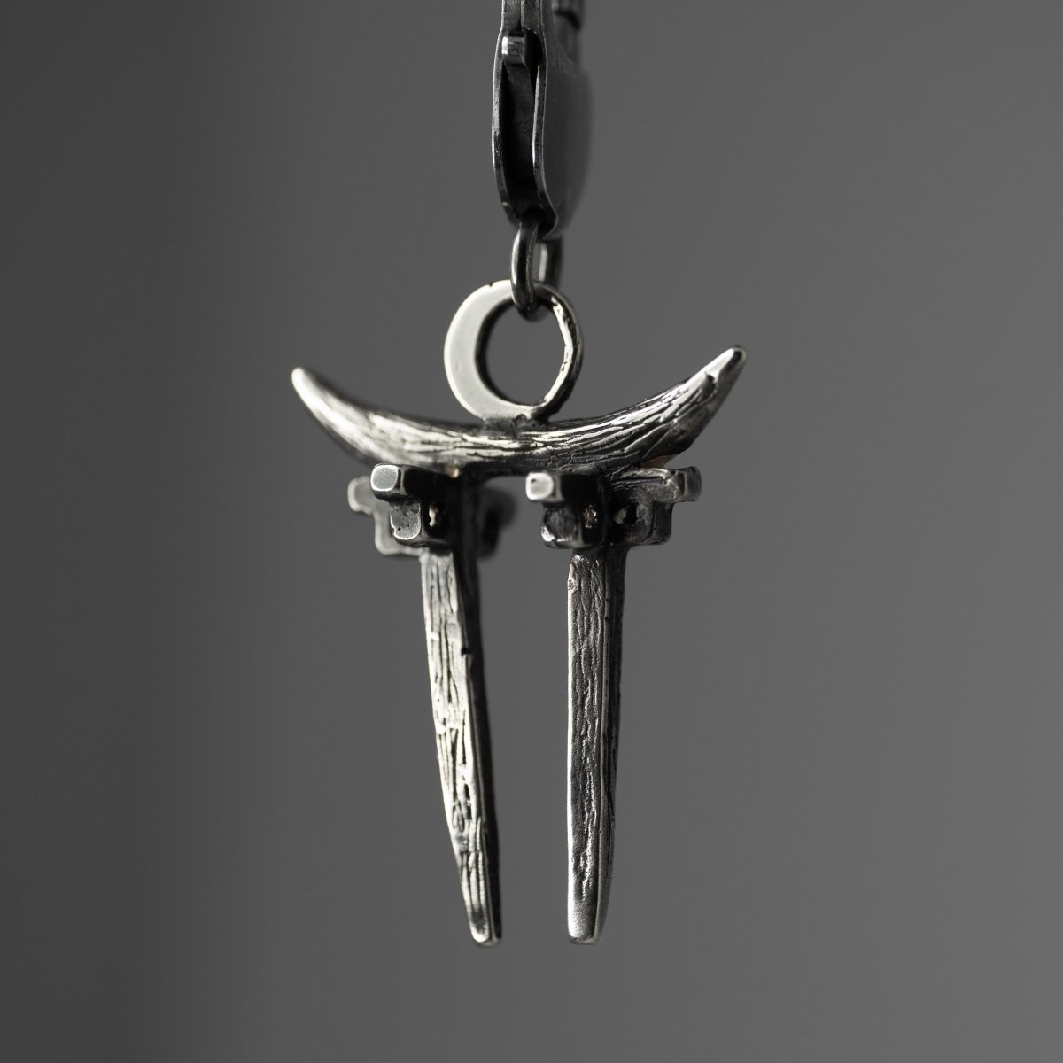 Moonglade Gate charm - Macabre Gadgets