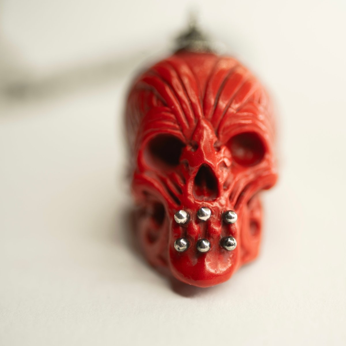 Ornate Skull pendant - Macabre Gadgets