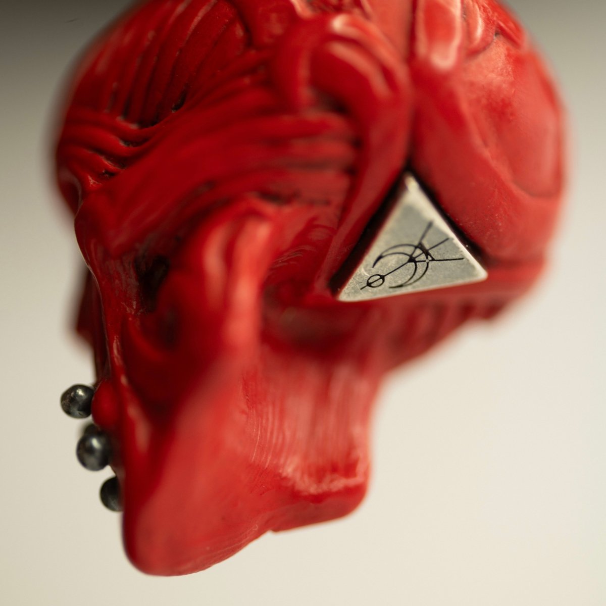 Ornate Skull pendant - Macabre Gadgets