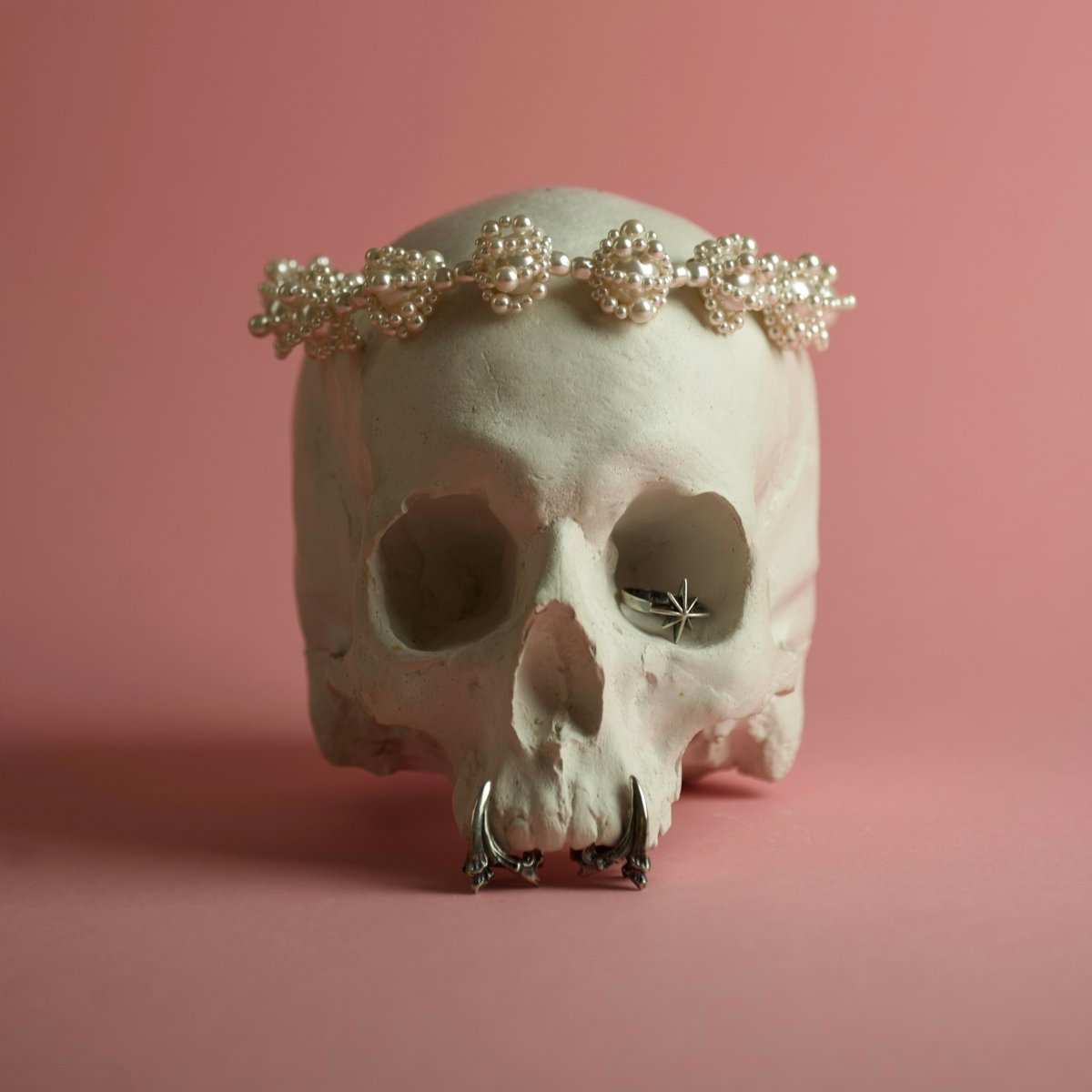 Pearl Clouds necklace - Macabre Gadgets