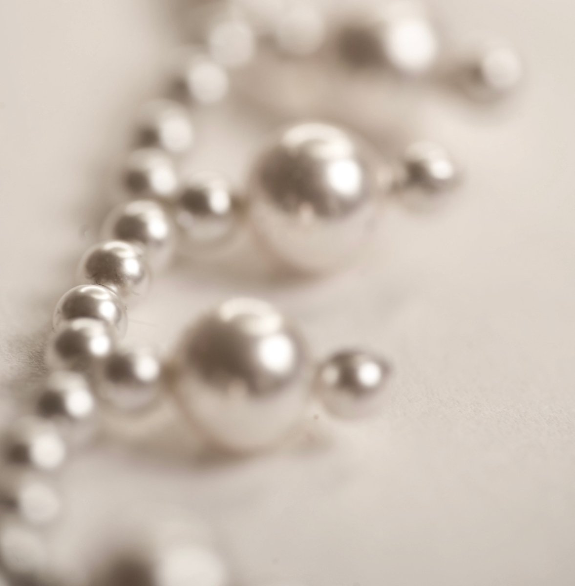 Sacred Pearls necklace - Macabre Gadgets
