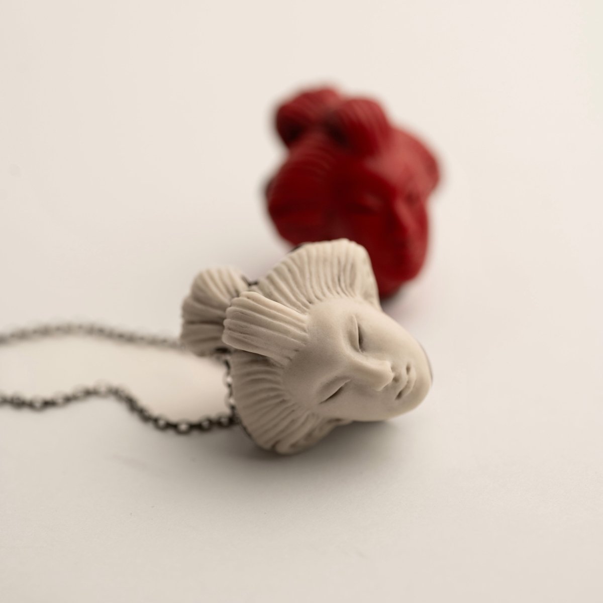She pendant - Macabre Gadgets