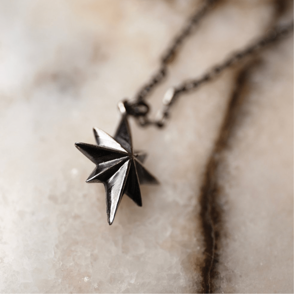 Star bracelet - Macabre Gadgets