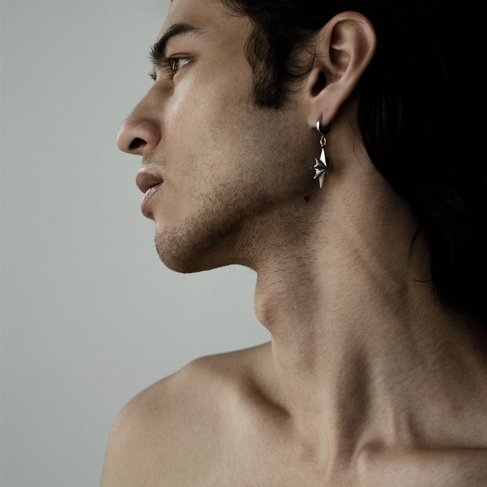 Star earring - Macabre Gadgets