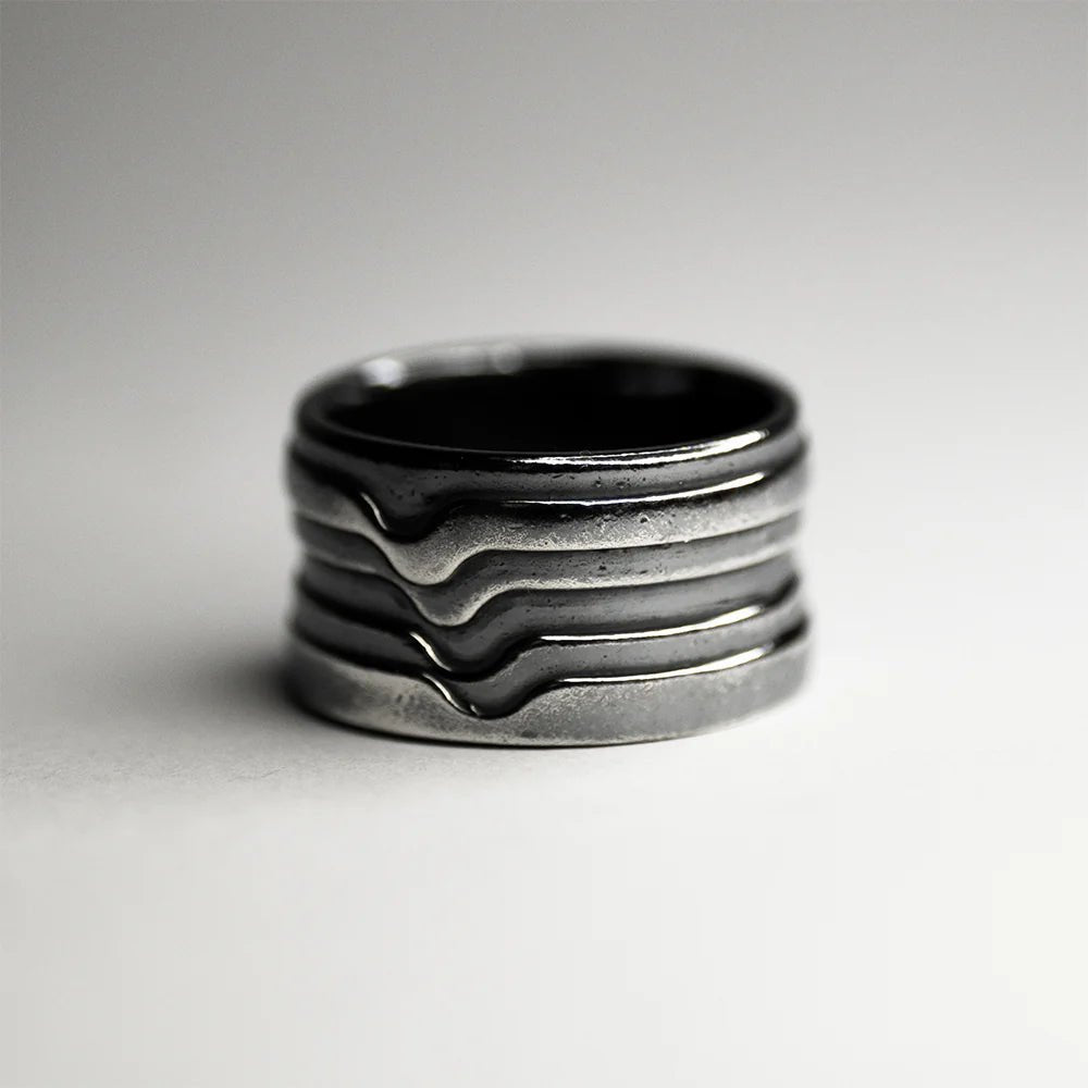 Waves ring - Macabre Gadgets