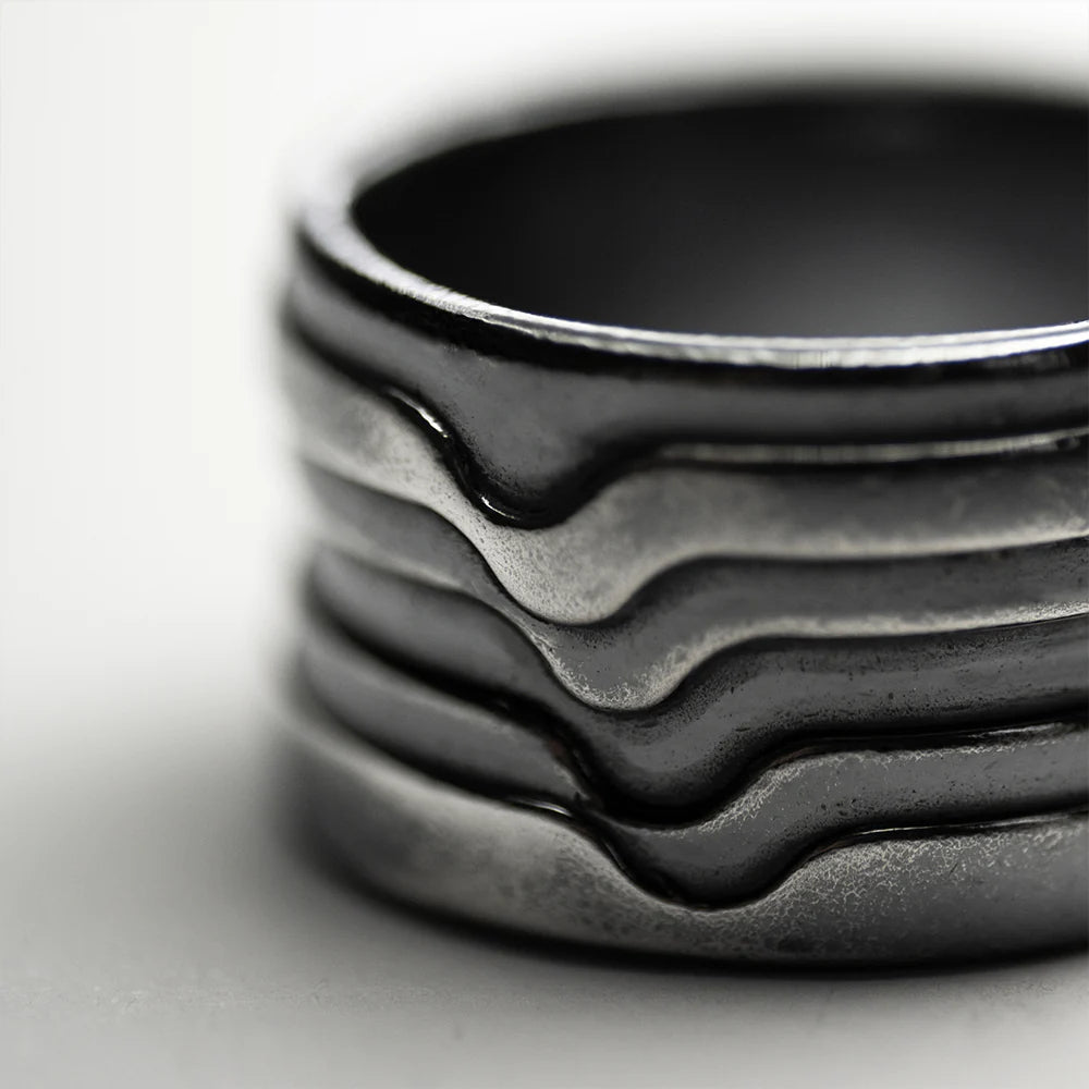 Waves ring - Macabre Gadgets