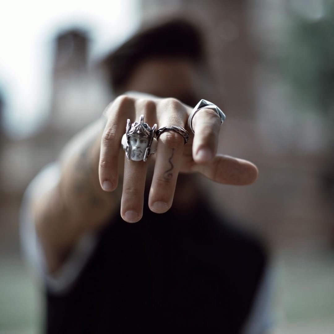ACHILLE RING - Macabre Gadgets Store