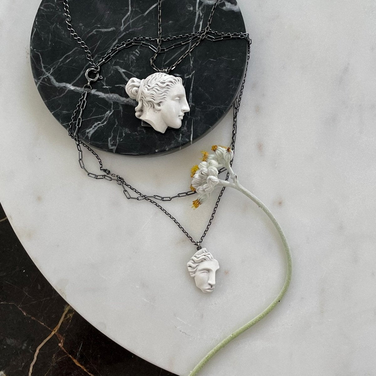 APHRODITE PENDANT - Macabre Gadgets Store