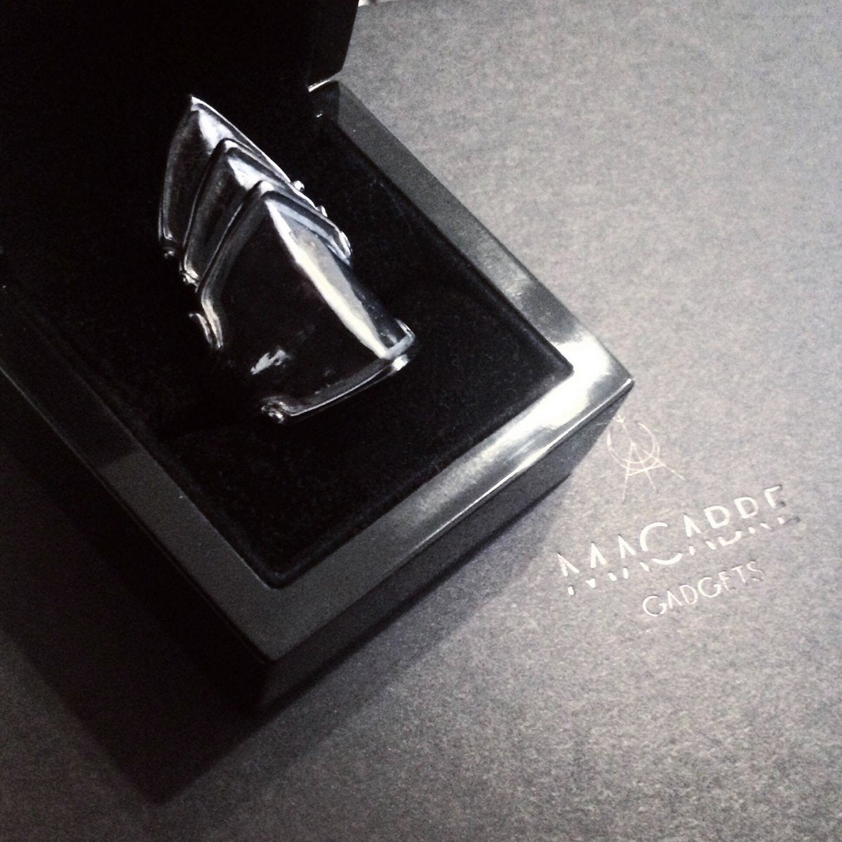 BEVOR RING - Macabre Gadgets Store