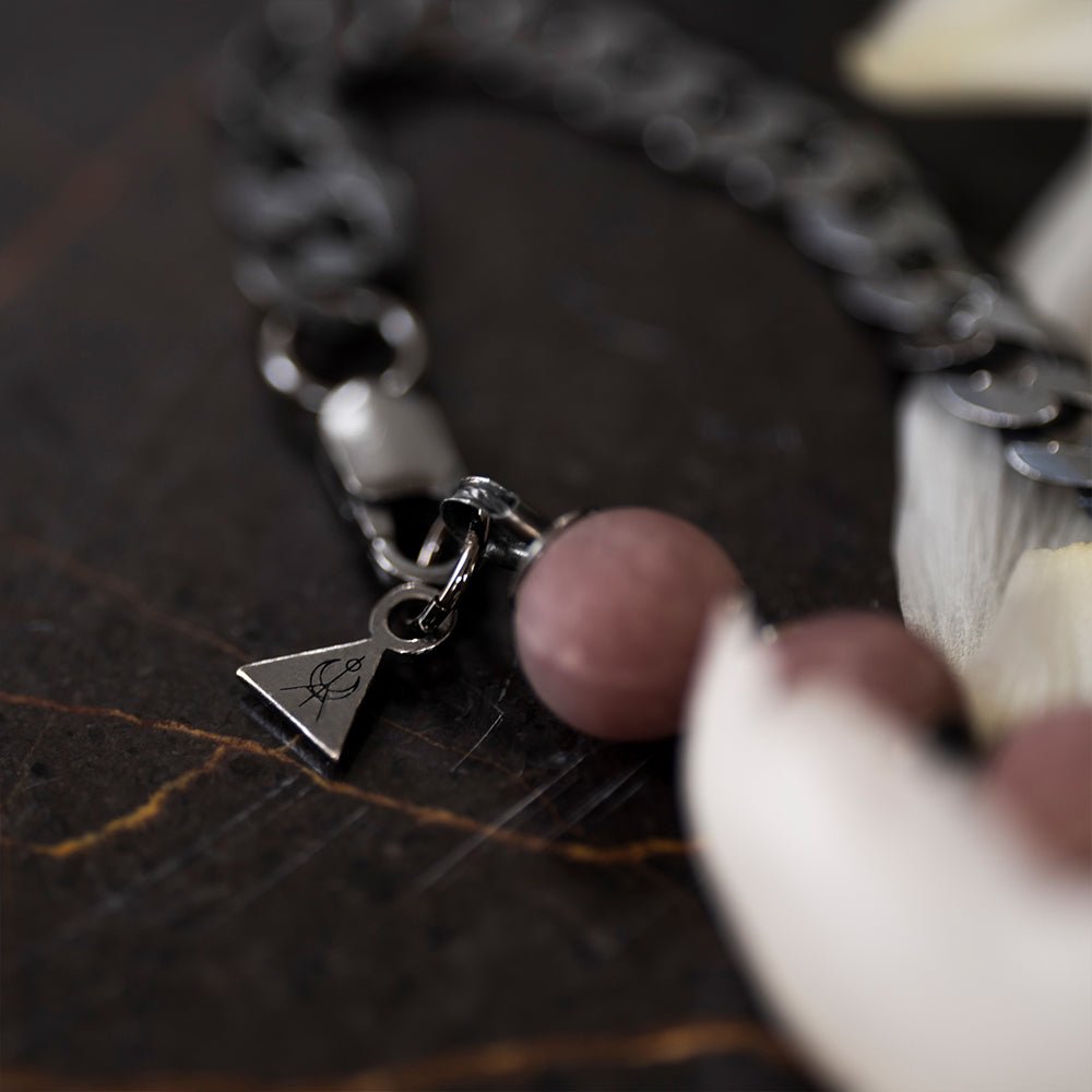 BIRD SKULL BRACELET - Macabre Gadgets Store