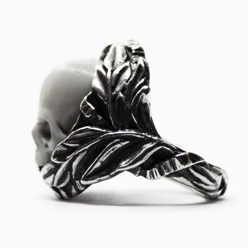 CAMEO RING - Macabre Gadgets Store