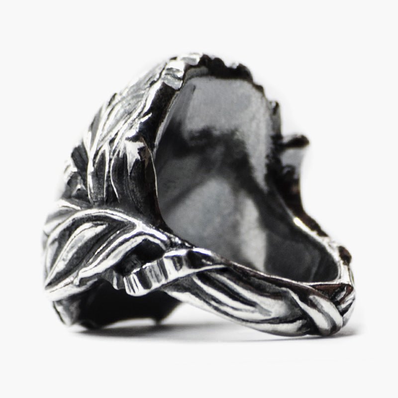 CAMEO RING - Macabre Gadgets Store