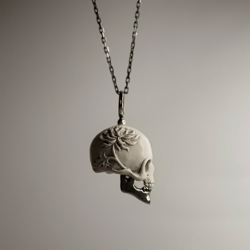 CHRYSANTHEMUM SKULL PENDANT - Macabre Gadgets Store