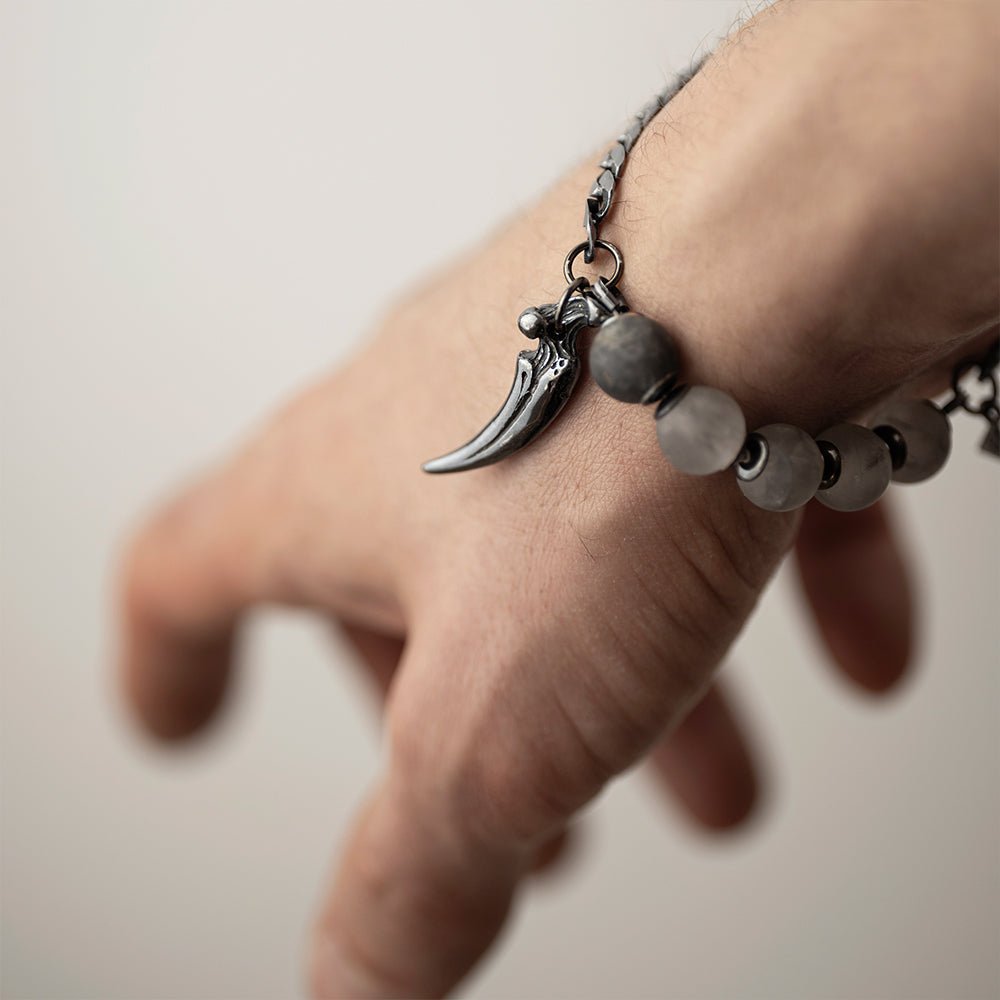 CLAW BRACELET - Macabre Gadgets Store