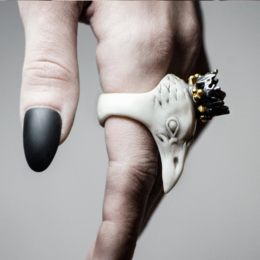 CORAX RING - WHITE - final sale - Macabre Gadgets Store