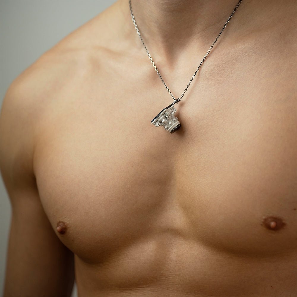 CORINTH PENDANT - Macabre Gadgets Store