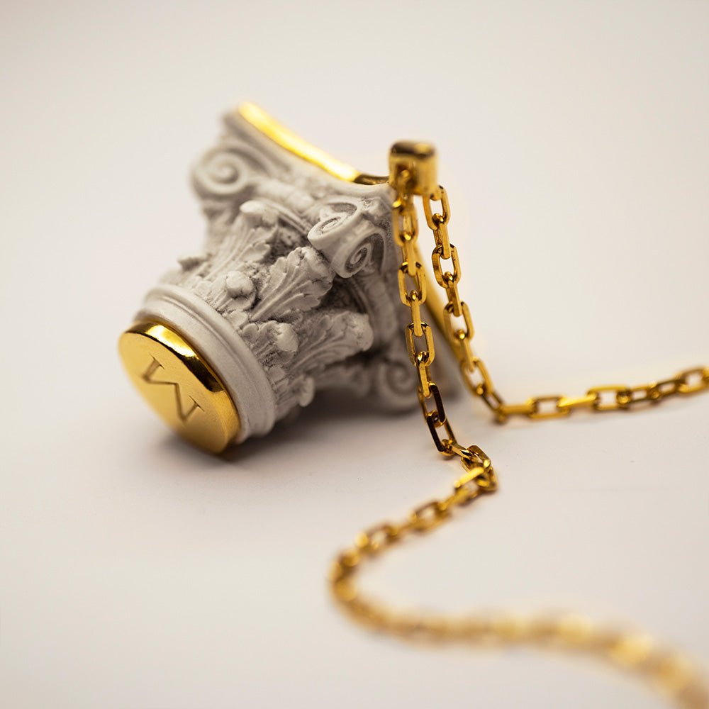 CORINTH PENDANT - Macabre Gadgets Store