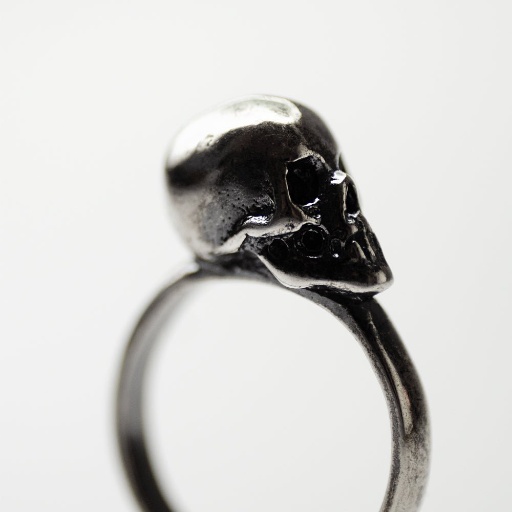 CRANIUM RING - Macabre Gadgets Store
