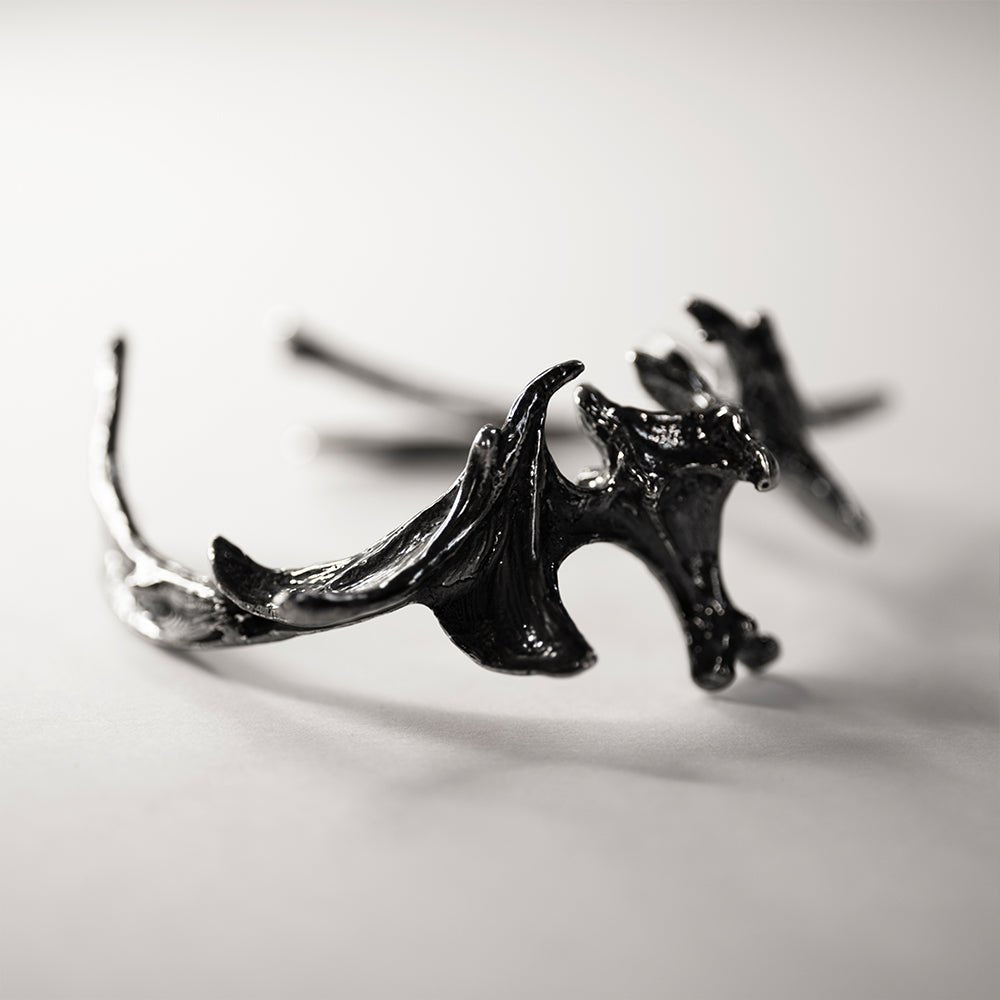 CREST BRACELET - Macabre Gadgets Store