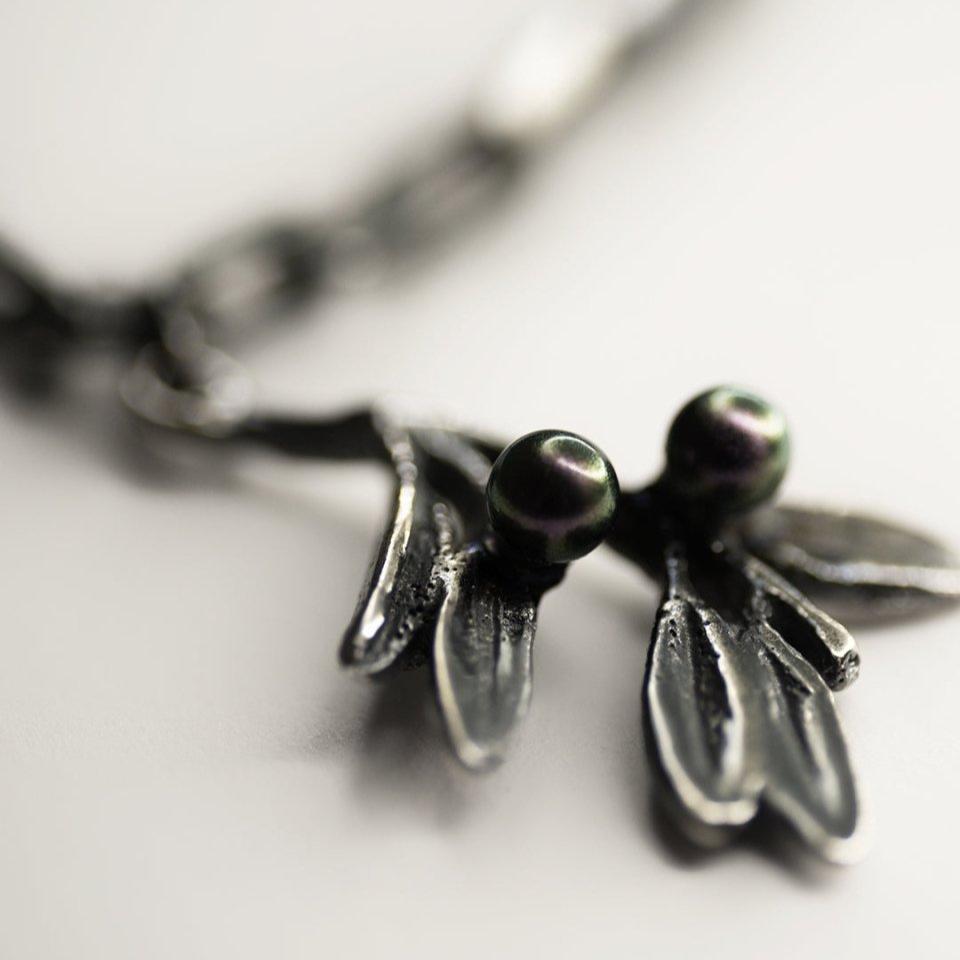 Delos necklace - Macabre Gadgets