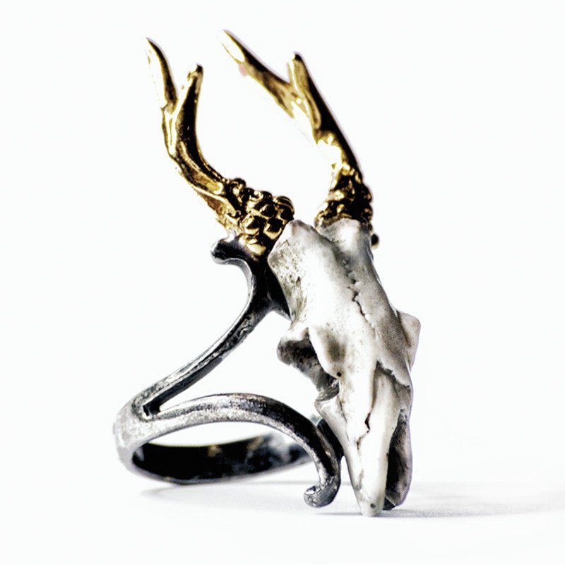 Doe ring by Macabre Gadgets, semi side view, antler details, skull and ring band are clearly visible