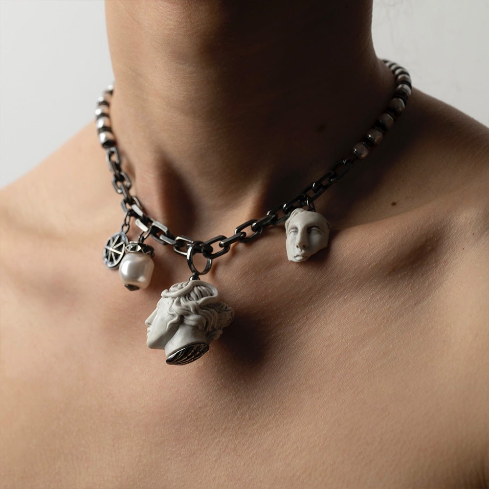 EPOS NECKLACE - Macabre Gadgets Store