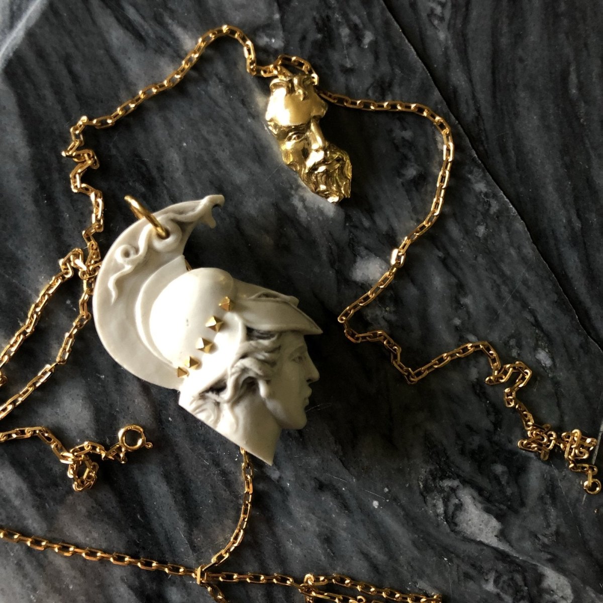 FRAGMENT PENDANT - Macabre Gadgets Store