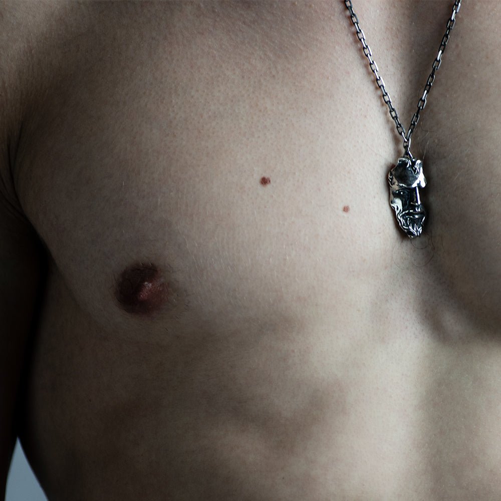 FRAGMENT PENDANT - Macabre Gadgets Store
