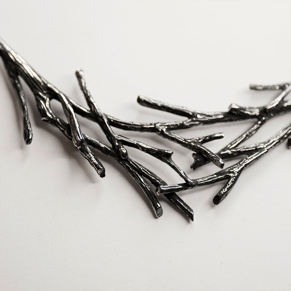 HARU NECKLACE - Macabre Gadgets Store