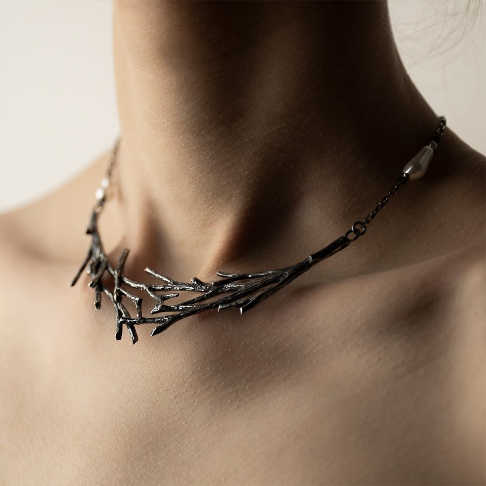 HARU NECKLACE - Macabre Gadgets Store