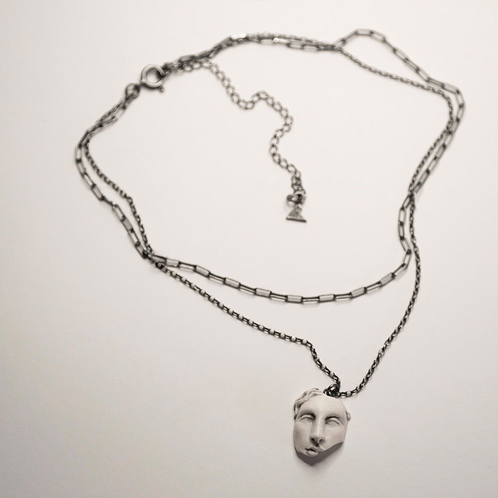 HELEN PENDANT - Macabre Gadgets Store