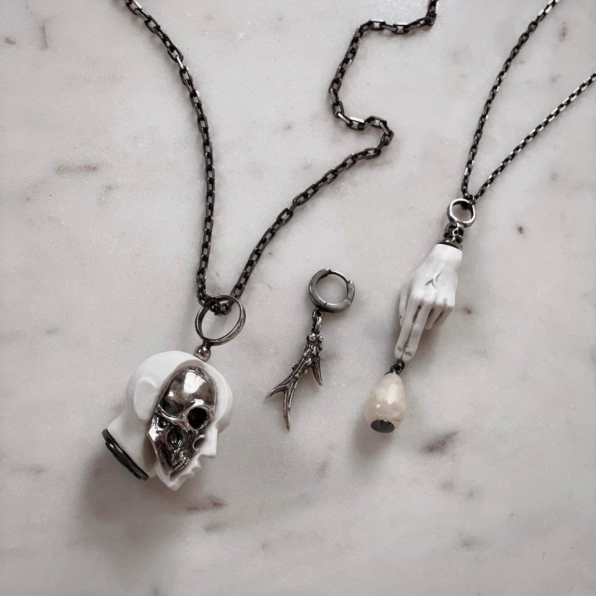 HORN EARRING - Macabre Gadgets Store