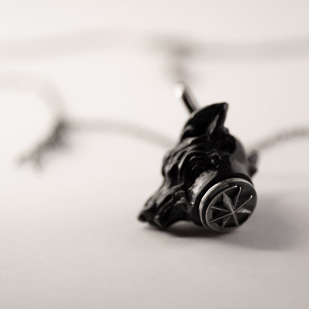 KITSUNE PENDANT - BLACK - Macabre Gadgets Store