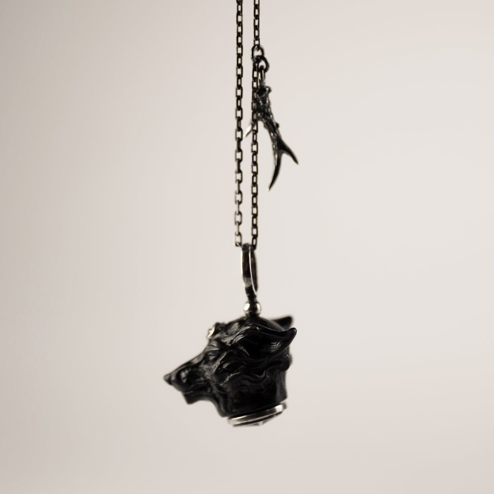KITSUNE PENDANT - BLACK - Macabre Gadgets Store