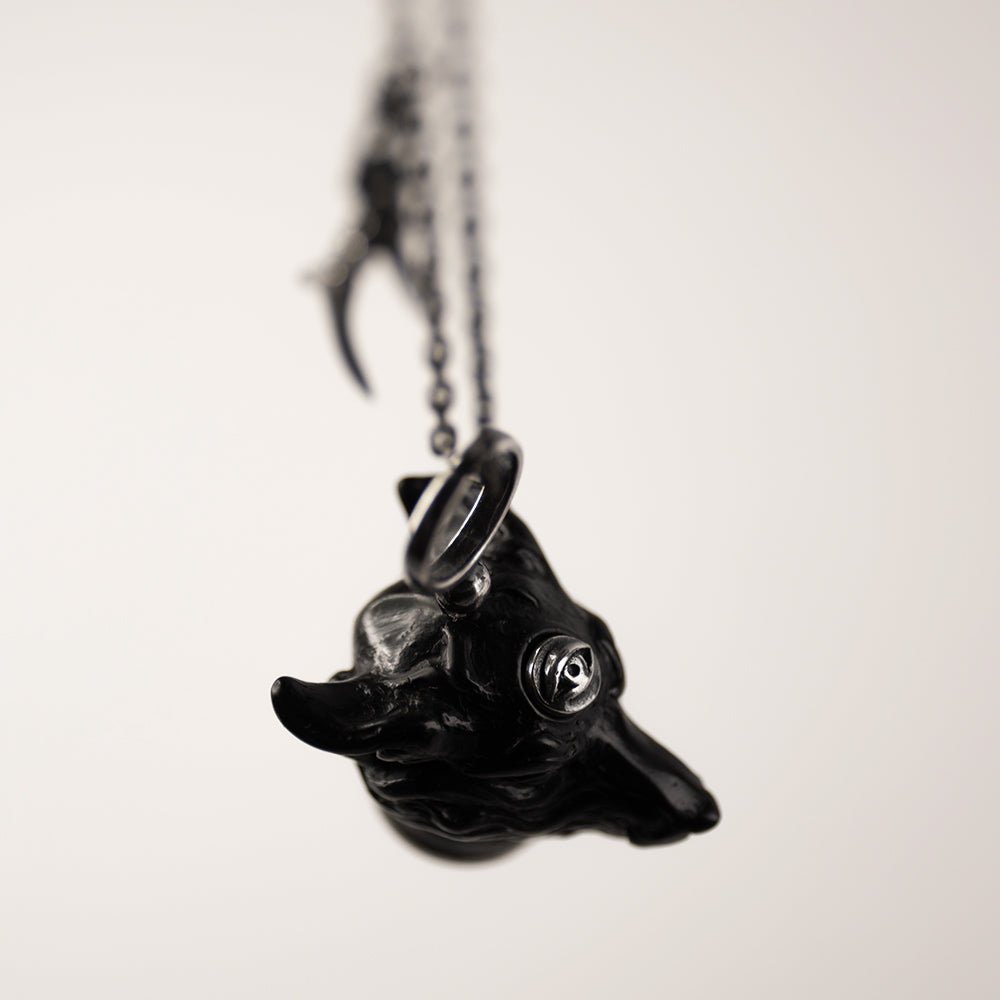 KITSUNE PENDANT - BLACK - Macabre Gadgets Store