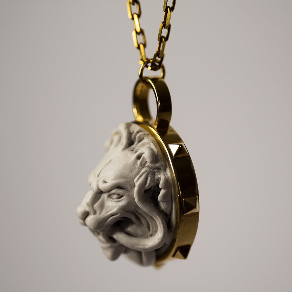LION PENDANT - Macabre Gadgets Store