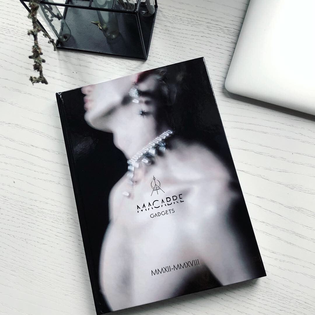 MACABRE GADGETS 'SIGHT' BOOK - Macabre Gadgets Store