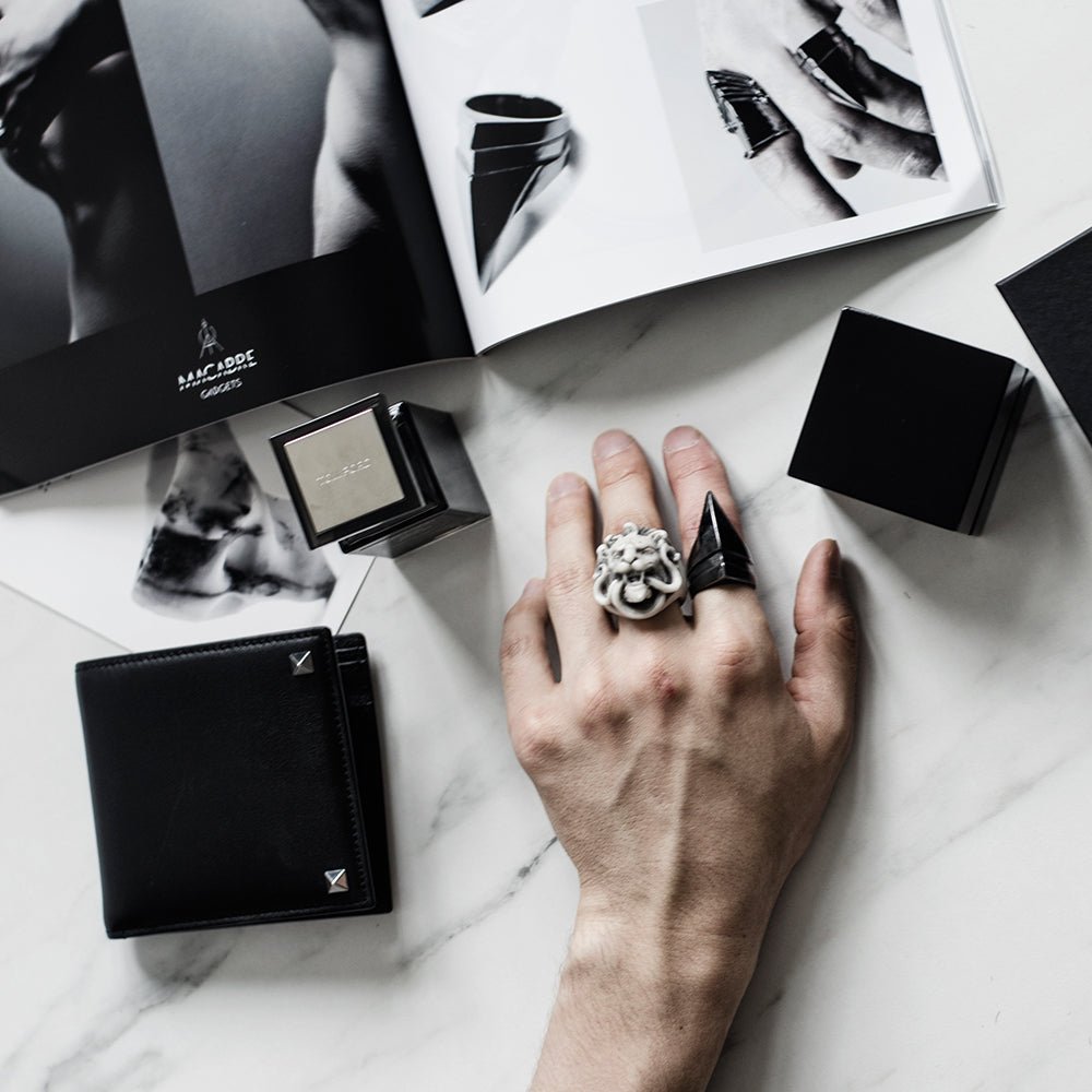 MARBLE LION RING - Macabre Gadgets Store